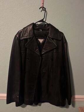 AKASO Women's Black Leather Pea Coat M Mid-Length Lined Button Collared Vintage